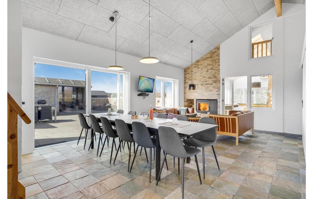 Nice Home In Tarm With Kitchen מראה חיצוני תמונה