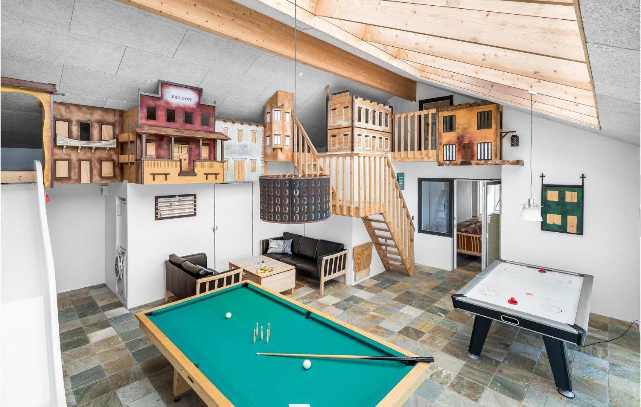 Nice Home In Tarm With Kitchen מראה חיצוני תמונה